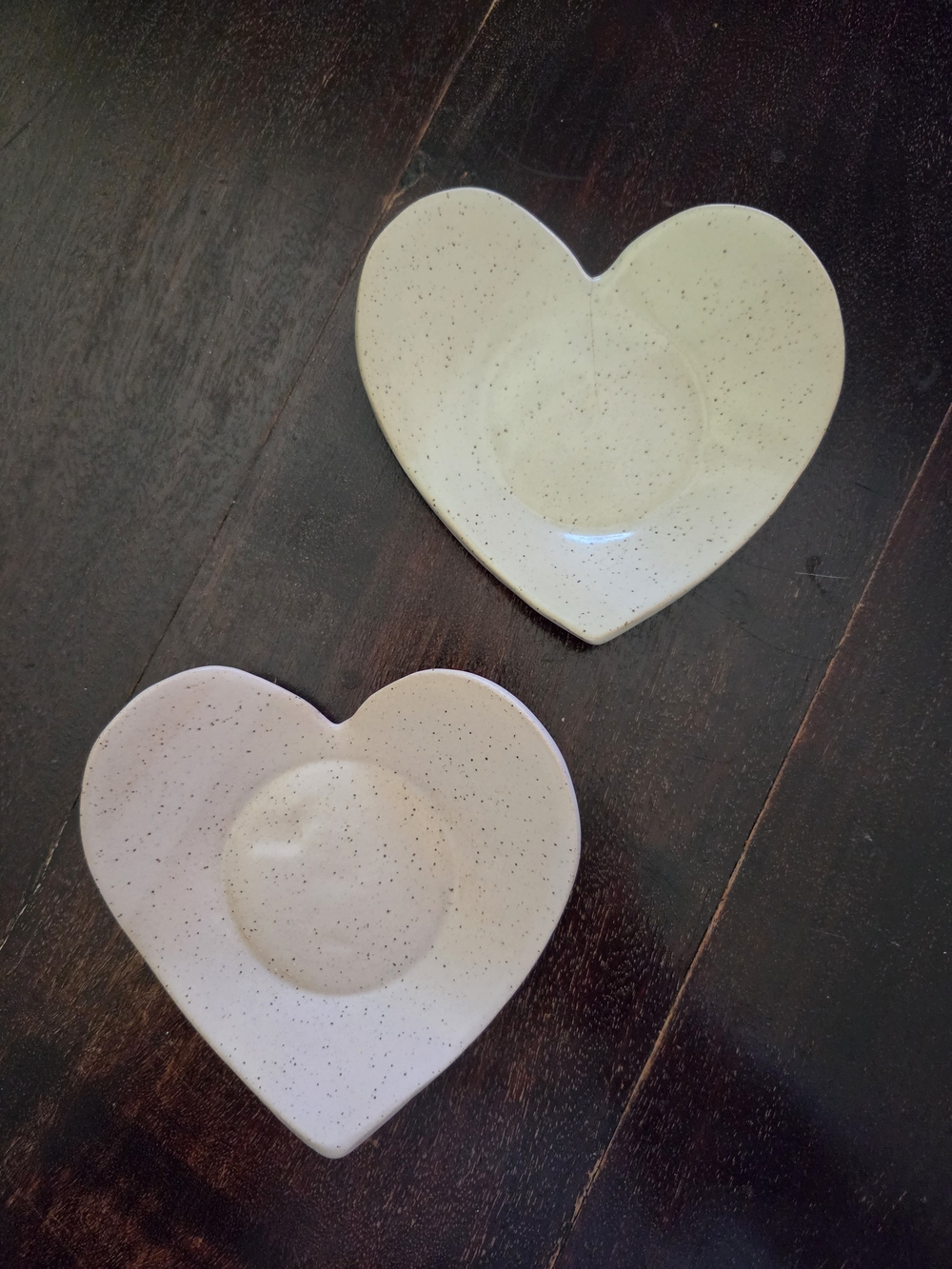 Jilly Box Heart-Shaped Ceramic Trinket Dishes – Set of 2, Cream and Light Pink